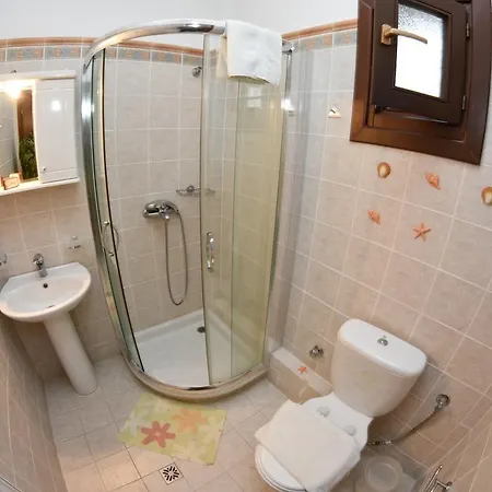 Near Paradise Tatil Evi Koropi