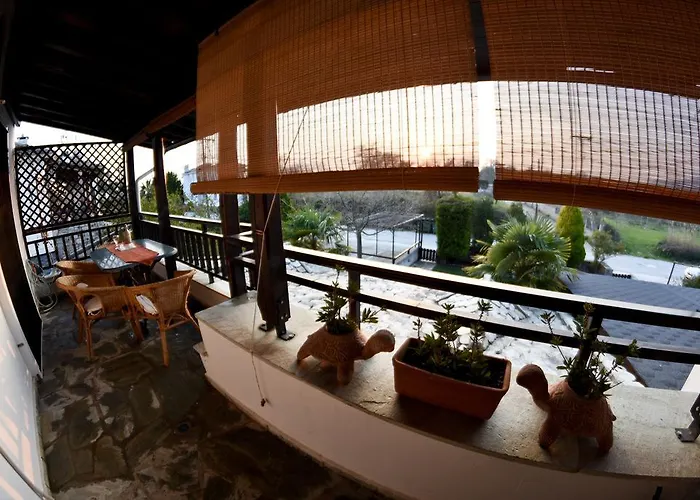 Near Paradise * Koropi